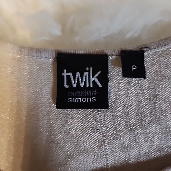 🍍Twik (simons)- box top - Picture 3 of 6